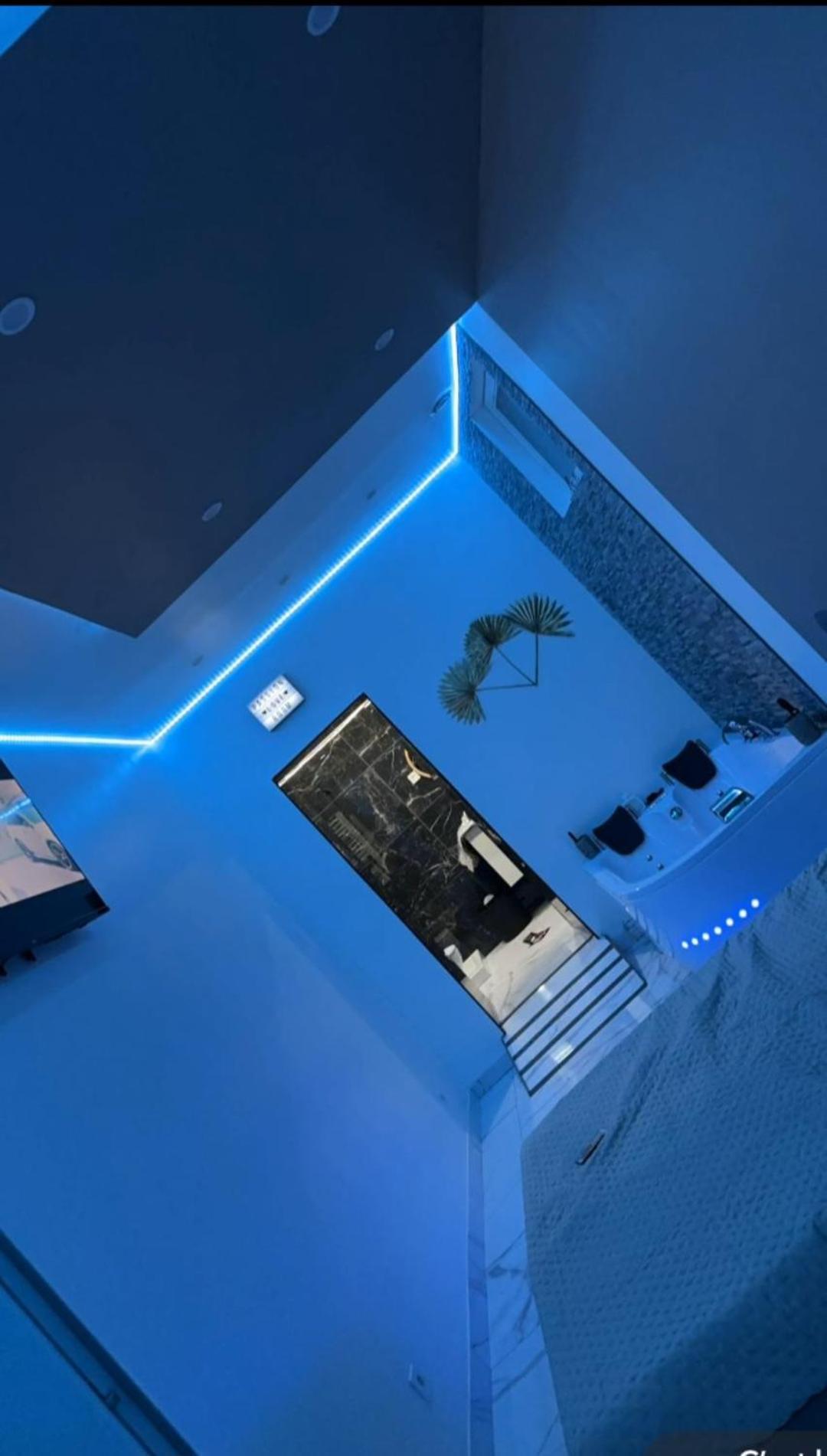 Suite Gold By L Amaryllis I Jacuzzi & Sauna Prive I Centre Beziers Arrivee Autonome Dış mekan fotoğraf